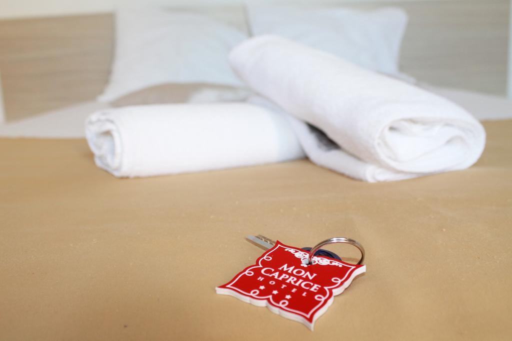 Hotel Mon Caprice Βουκουρέστι Εξωτερικό φωτογραφία